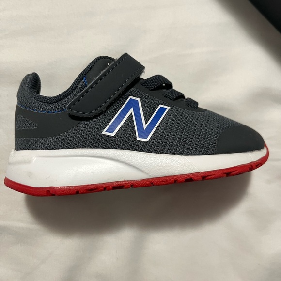 Brand new New Balance for 1-2 year old - Picture 3 of 7